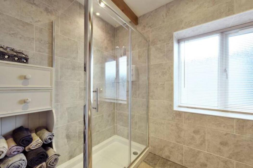 Oak Cottage With Private Log Fired Hot Tub Μέιντστοουν Εξωτερικό φωτογραφία